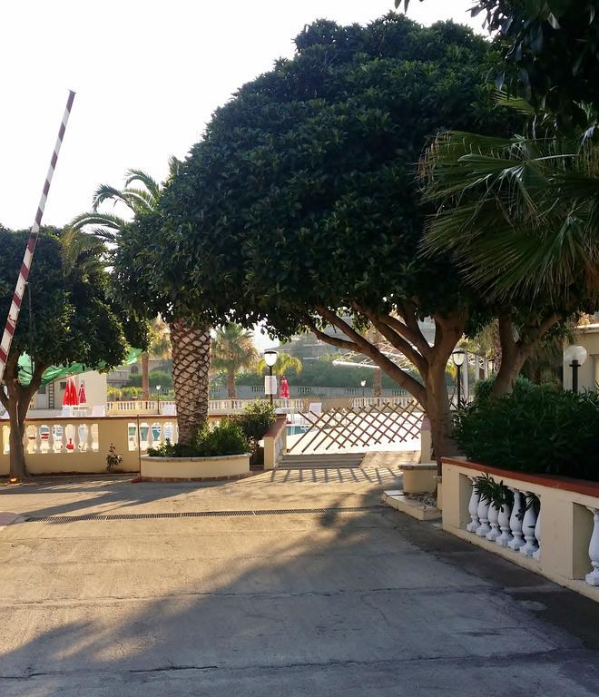 Gallico Marina B&B Baia Dello Stretto المظهر الخارجي الصورة