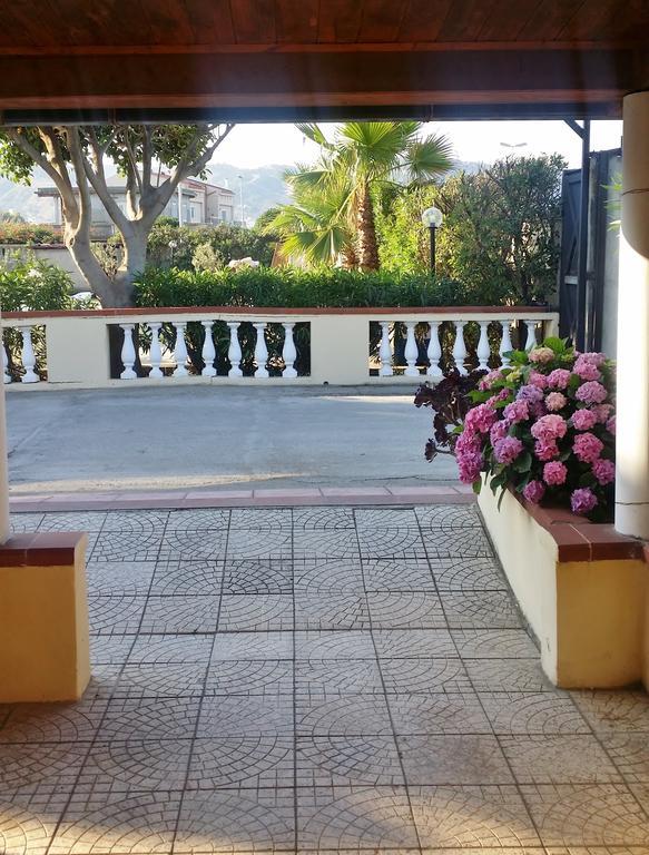 Gallico Marina B&B Baia Dello Stretto المظهر الخارجي الصورة